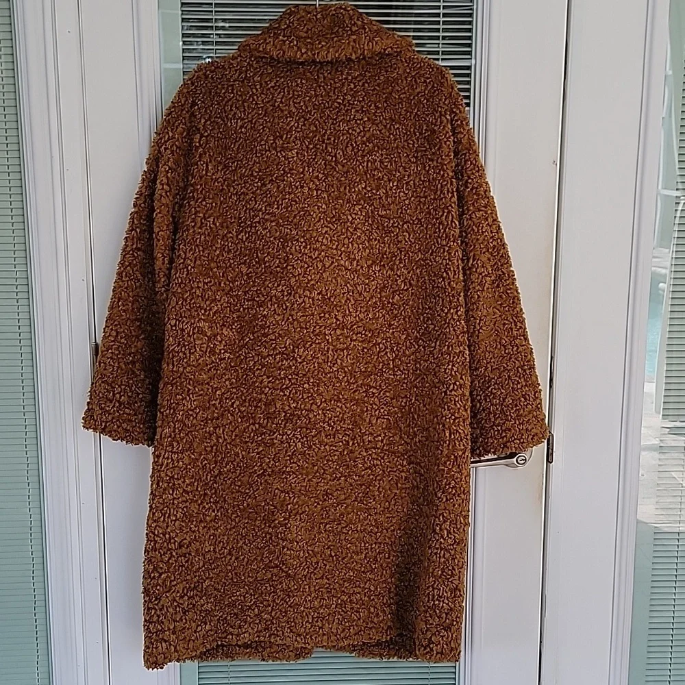 BCBGeneration Double Breasted Faux Fur Teddy Coat Sz L Toffee - Picture 5 of 13